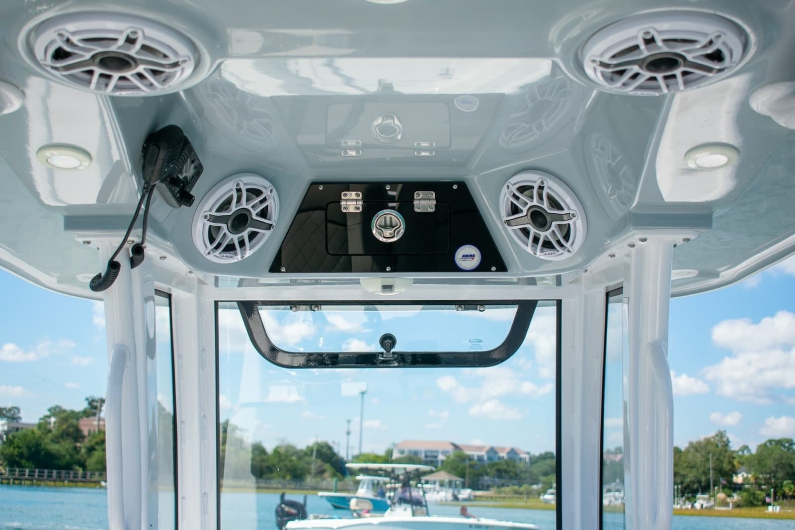 2023 Sportsman Masters 247 Bay Boat - Photo 15