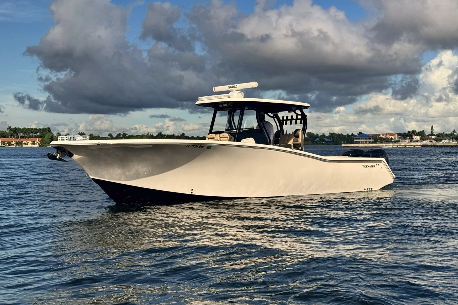 2019 Tidewater 320 CC Adventure - Photo 1