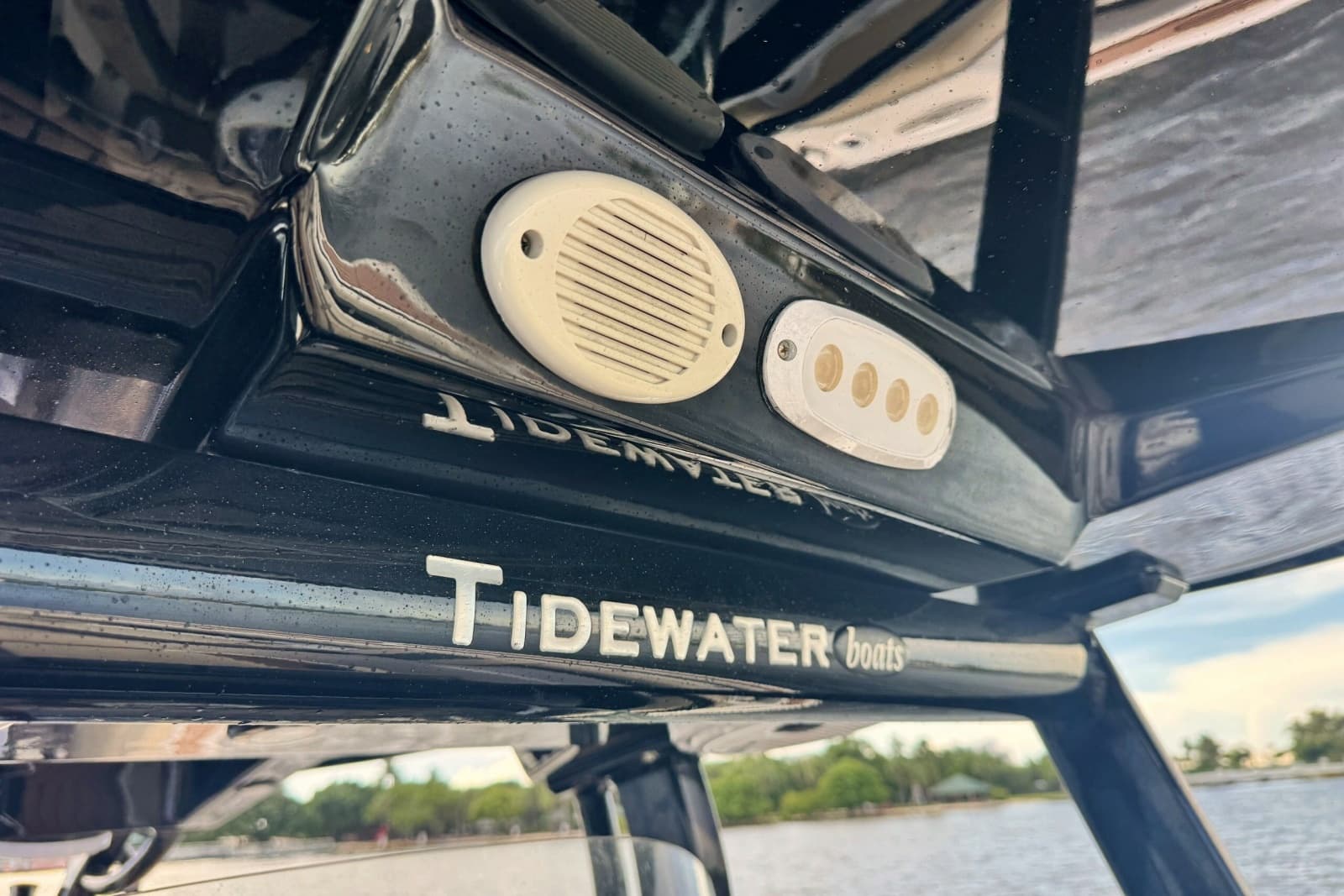 2019 Tidewater 320 CC Adventure - Photo 32