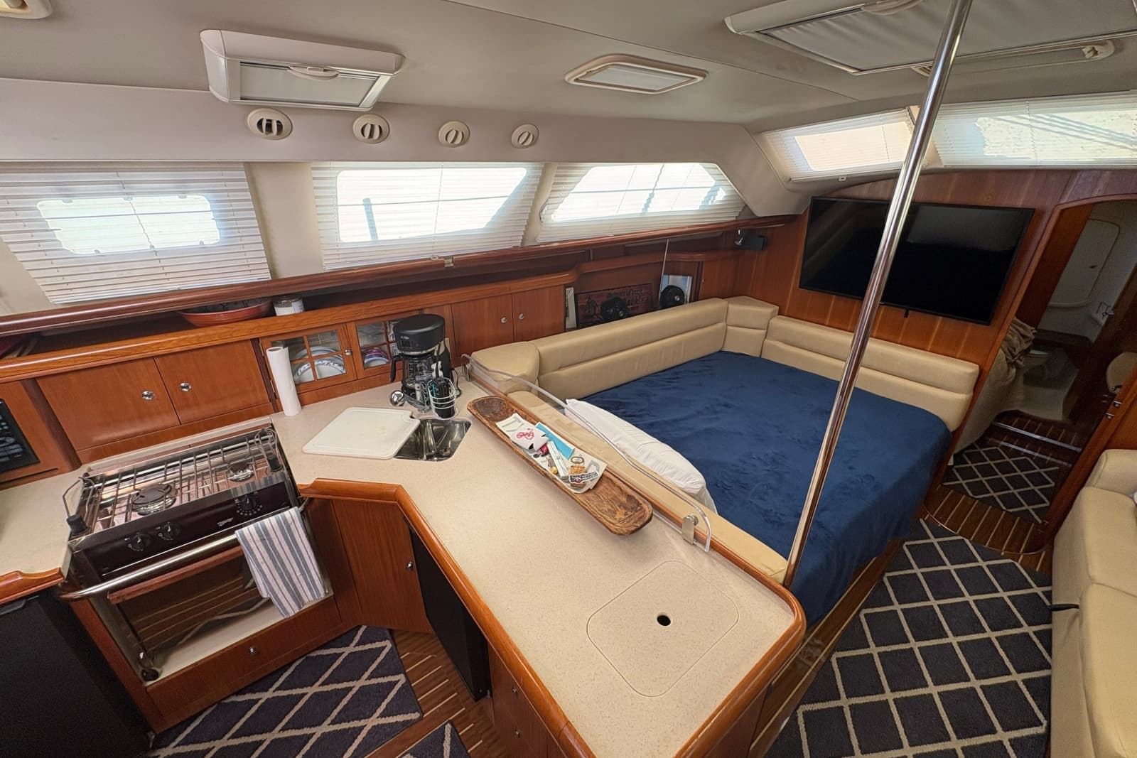 2007 Hunter 41 Deck Salon - Photo 18