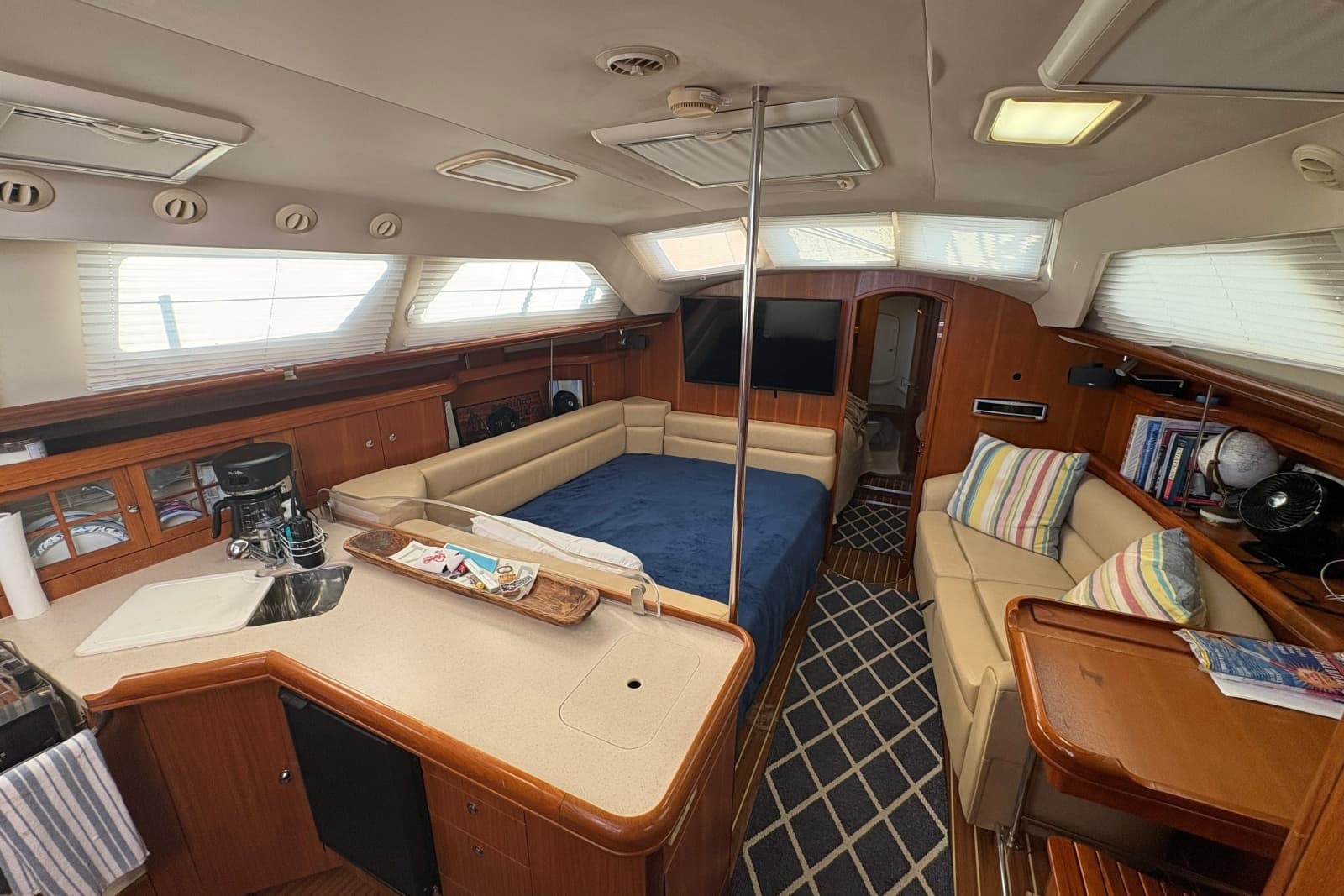 2007 Hunter 41 Deck Salon - Photo 17