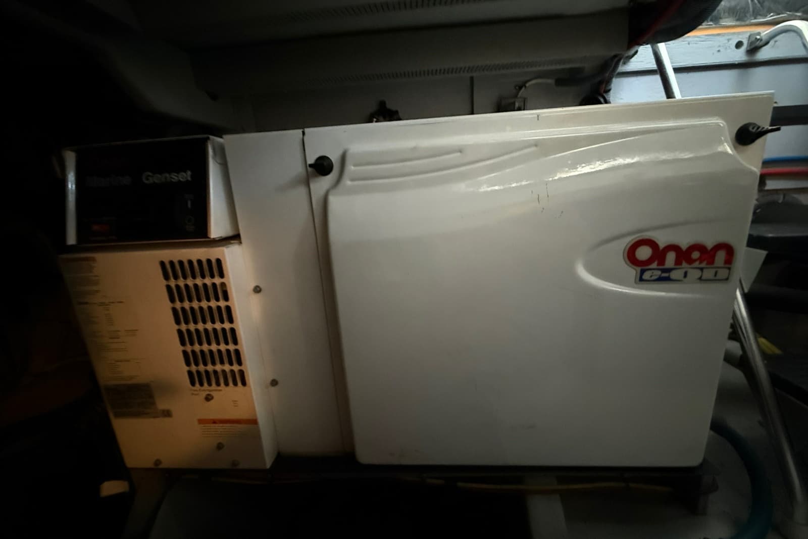 2007 Meridian 411 Sedan - Photo 24