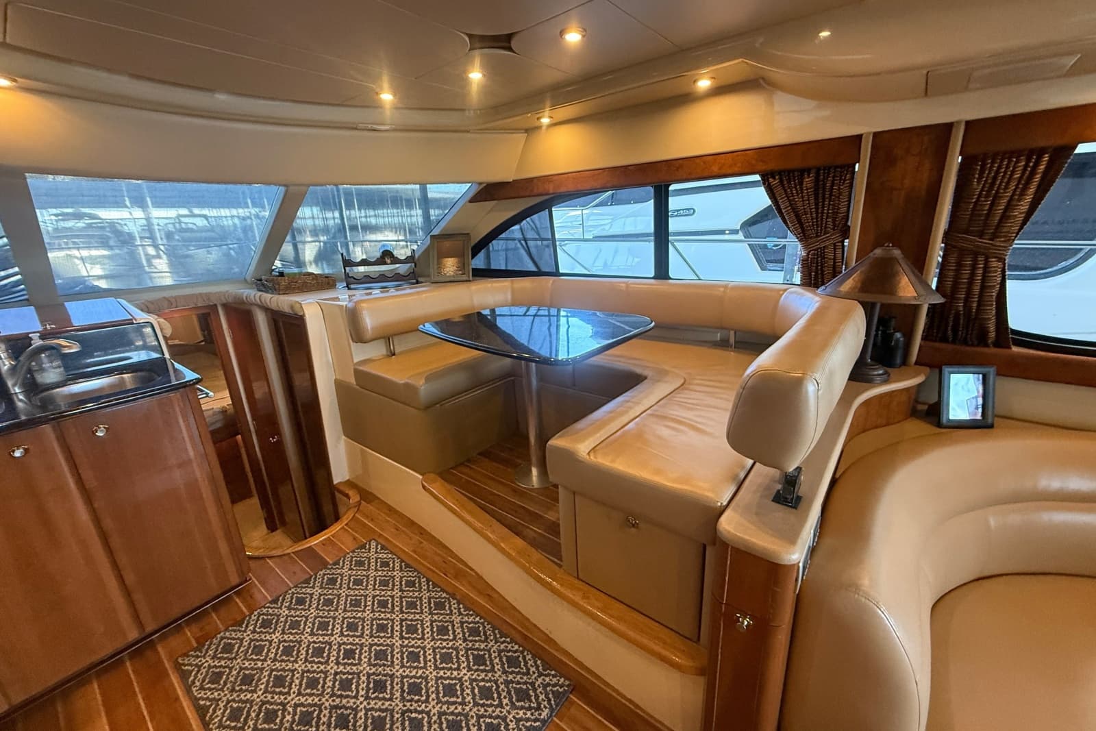 2007 Meridian 411 Sedan - Photo 11