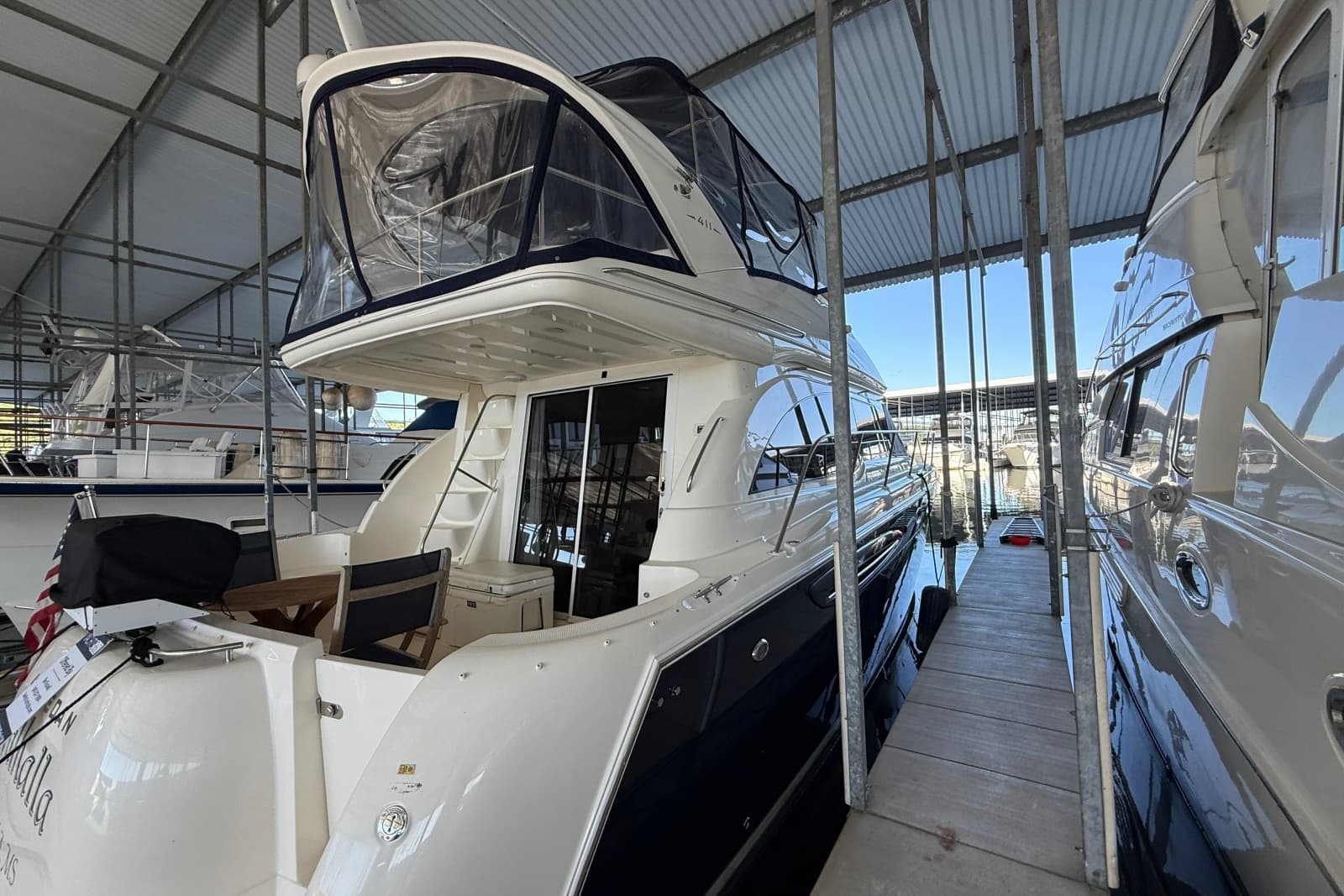 2007 Meridian 411 Sedan - Photo 4