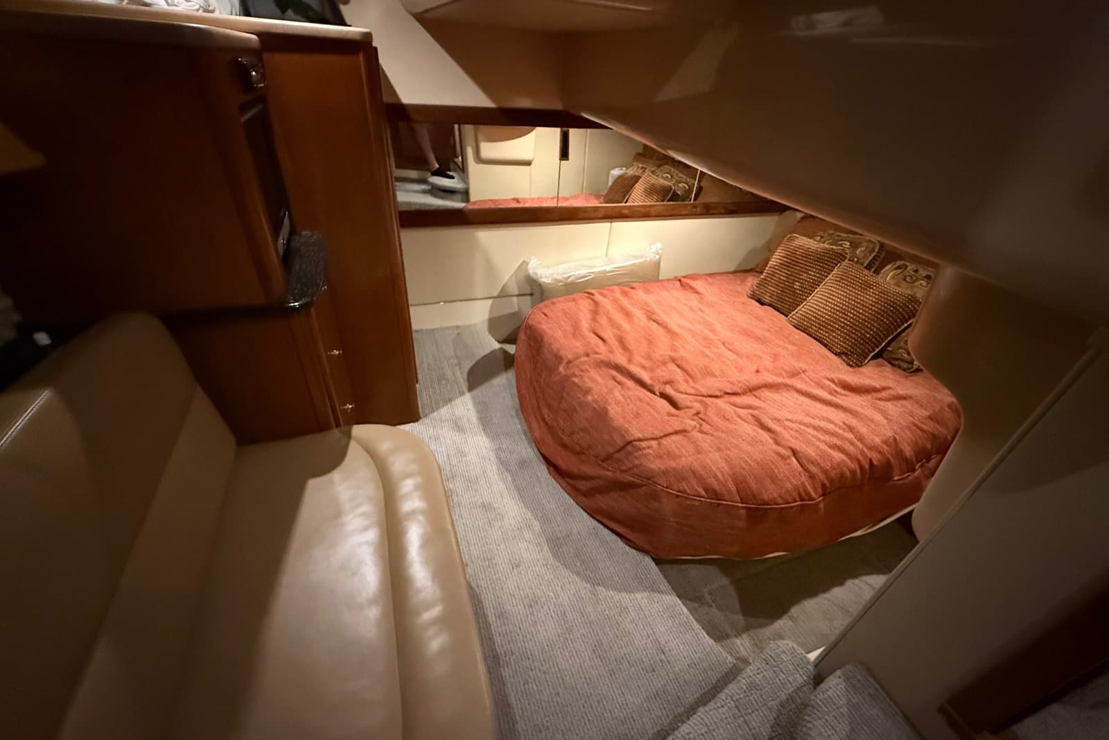 2007 Meridian 411 Sedan - Photo 14