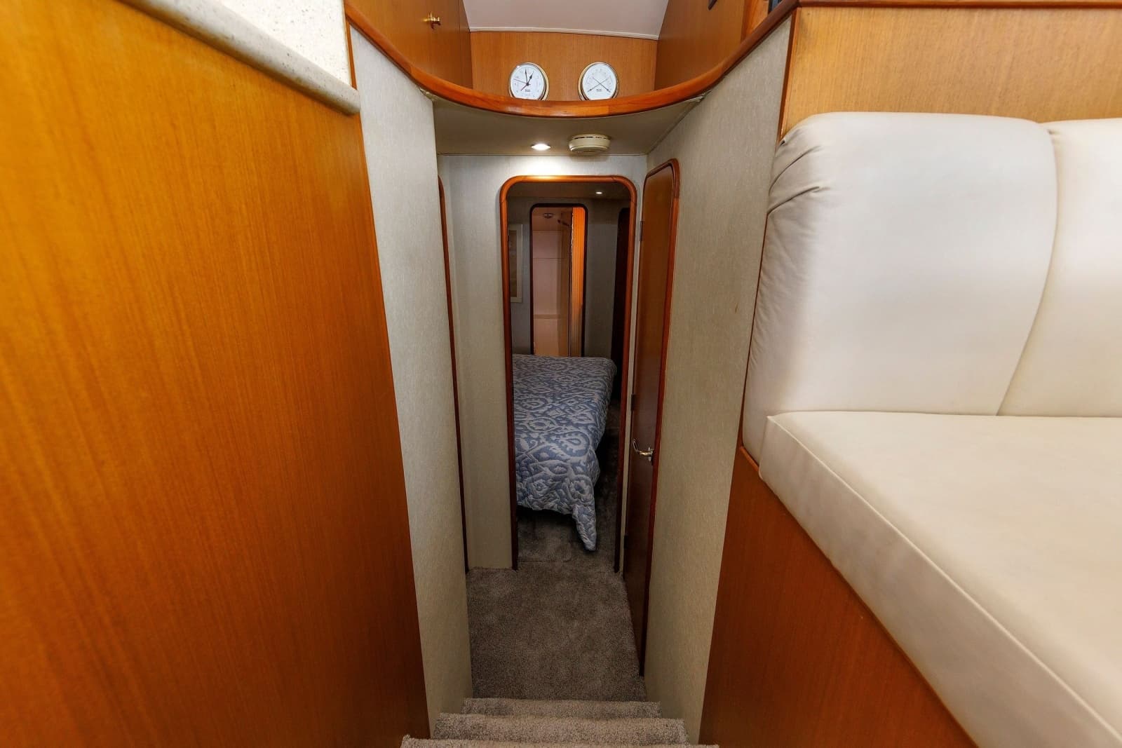 2003 Ocean Yachts 43 Super Sport - Photo 48