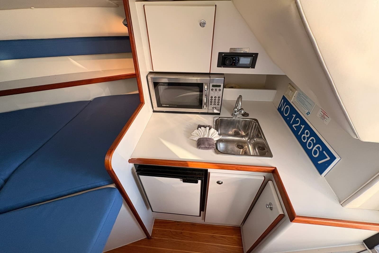 2003 Tiara Yachts 2900 Coronet - Photo 55