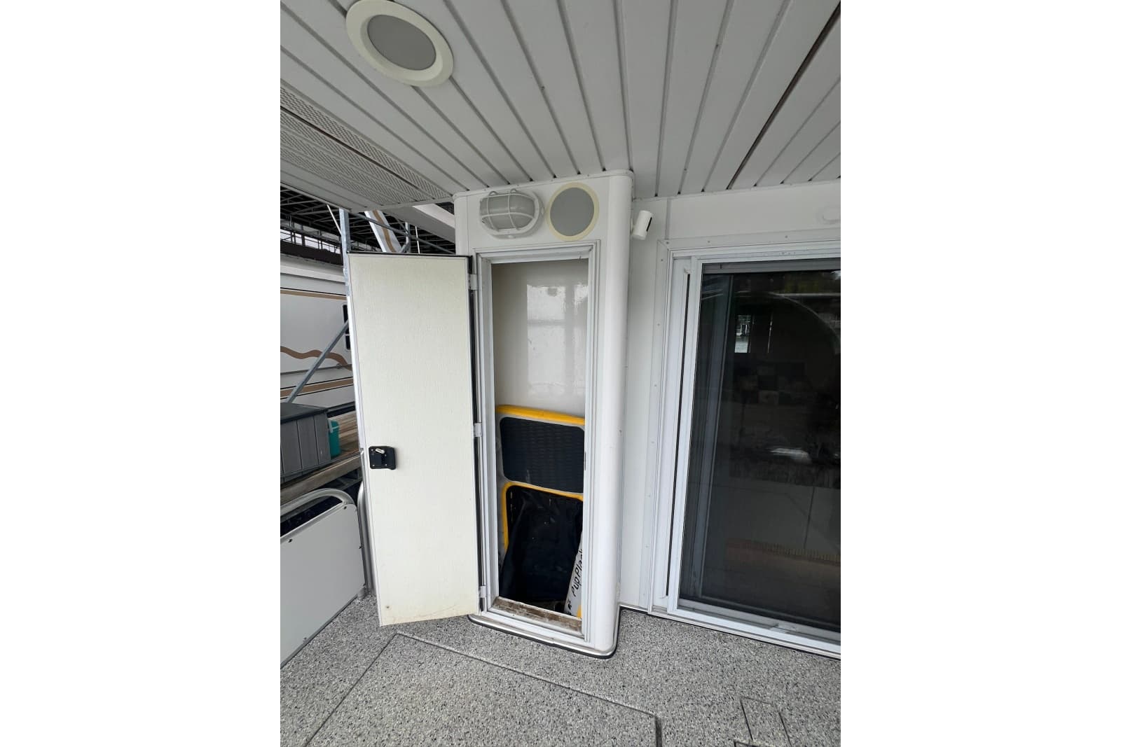 1999 Fantasy 75' x 17' Custom - Photo 22