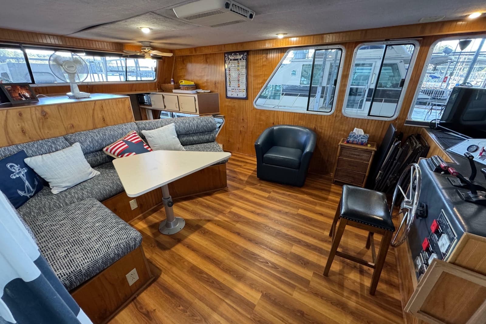 1993 Gibson 44 CABIN YACHT - Photo 10