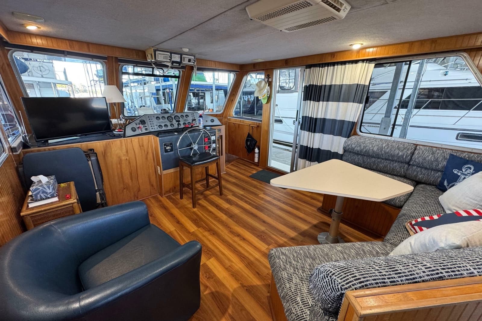 1993 Gibson 44 CABIN YACHT - Photo 33