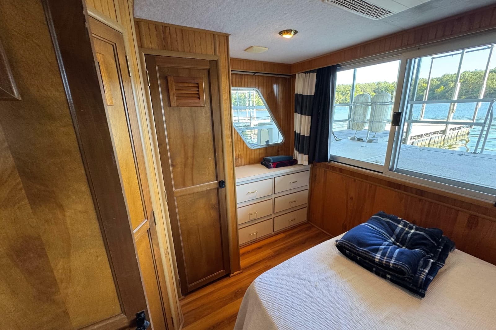 1993 Gibson 44 CABIN YACHT - Photo 29