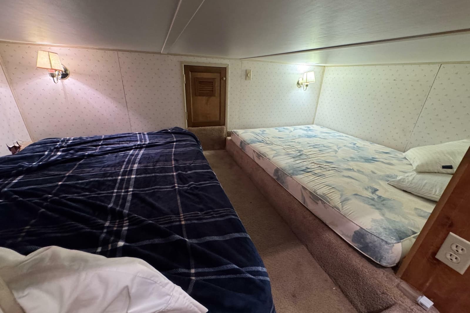 1993 Gibson 44 CABIN YACHT - Photo 38