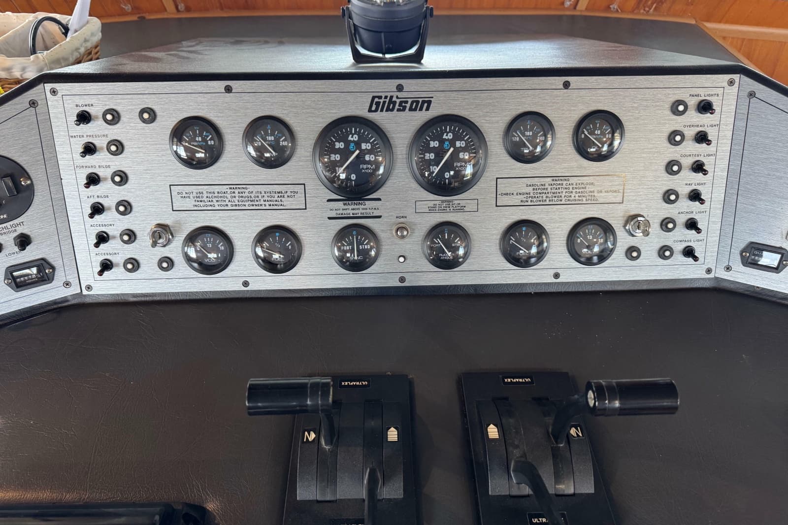 1993 Gibson 44 CABIN YACHT - Photo 13