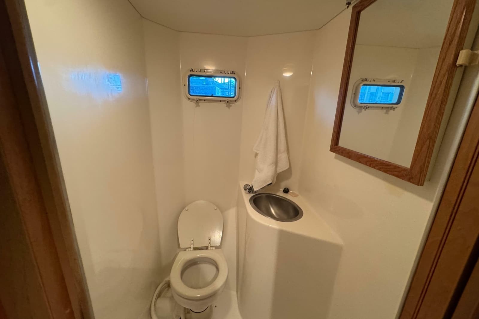 1993 Gibson 44 CABIN YACHT - Photo 37