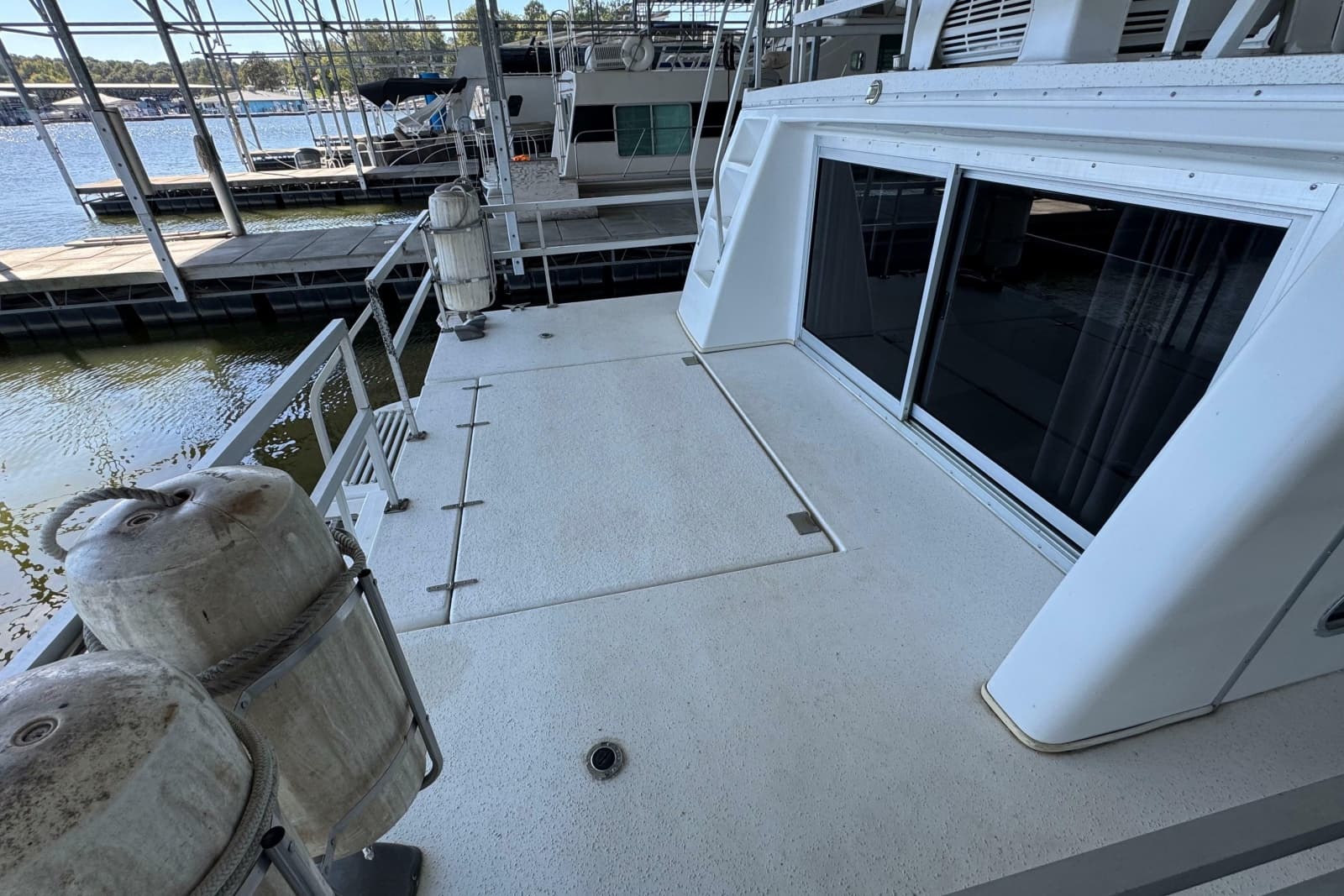 1993 Gibson 44 CABIN YACHT - Photo 6