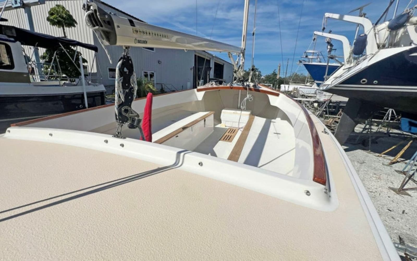 2019 Alerion Express - Photo 9