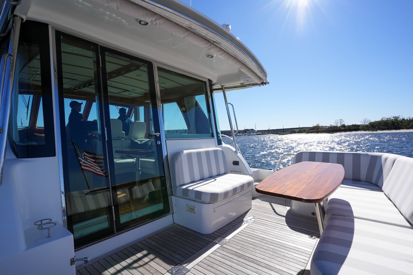 2022 Sabre 48 Salon Express - Photo 23