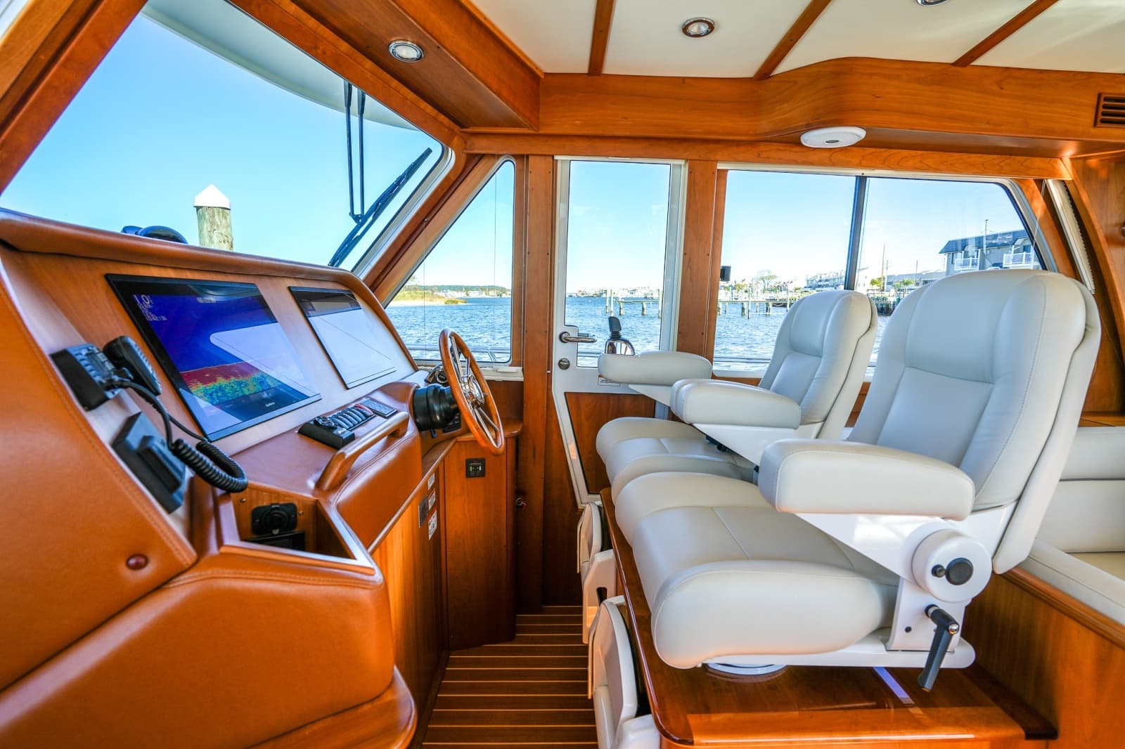 2022 Sabre 48 Salon Express - Photo 30