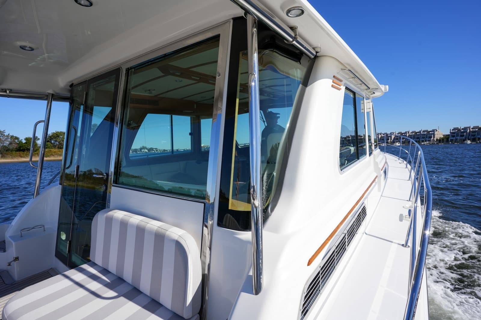 2022 Sabre 48 Salon Express - Photo 27