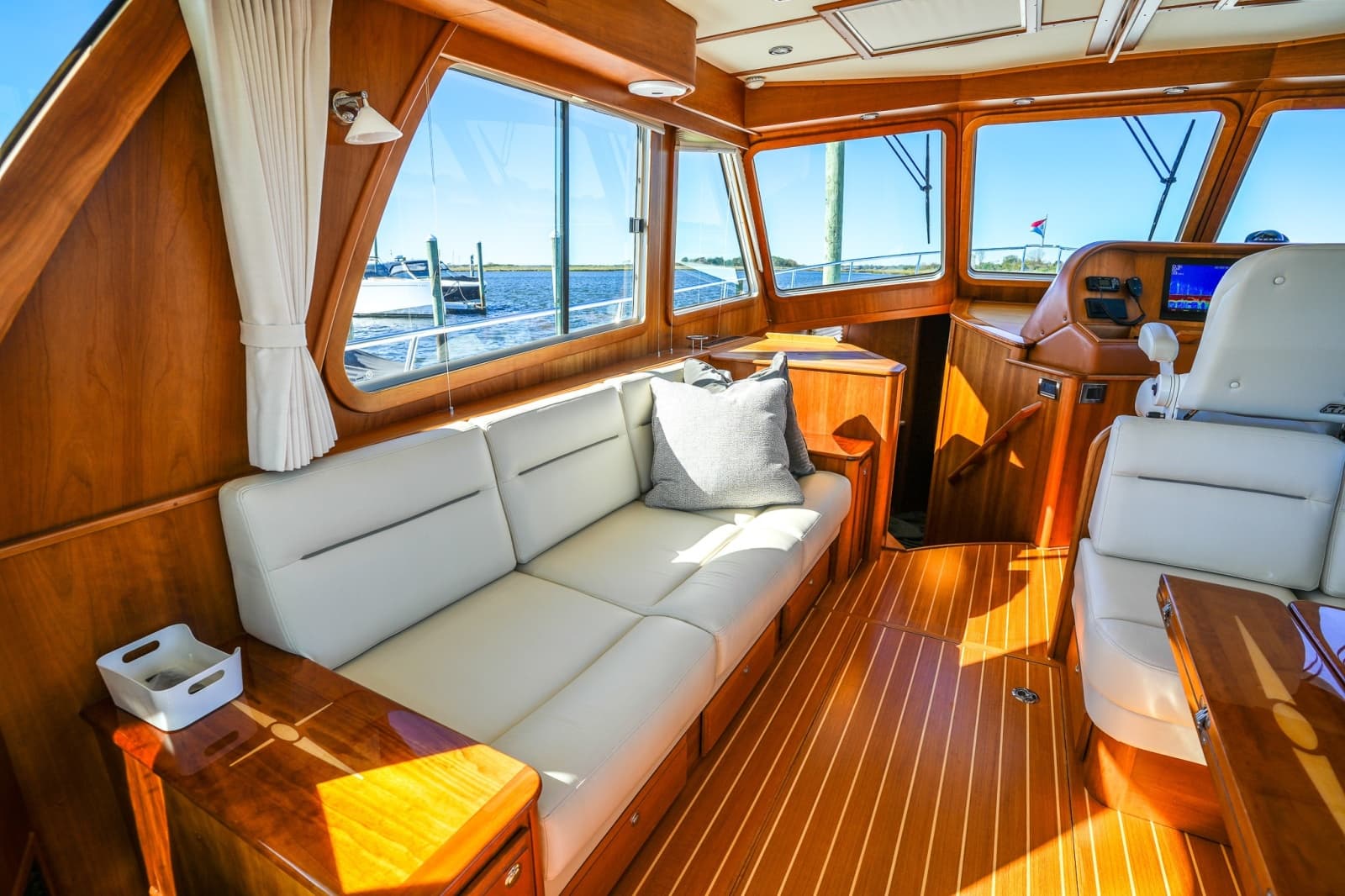 2022 Sabre 48 Salon Express - Photo 28