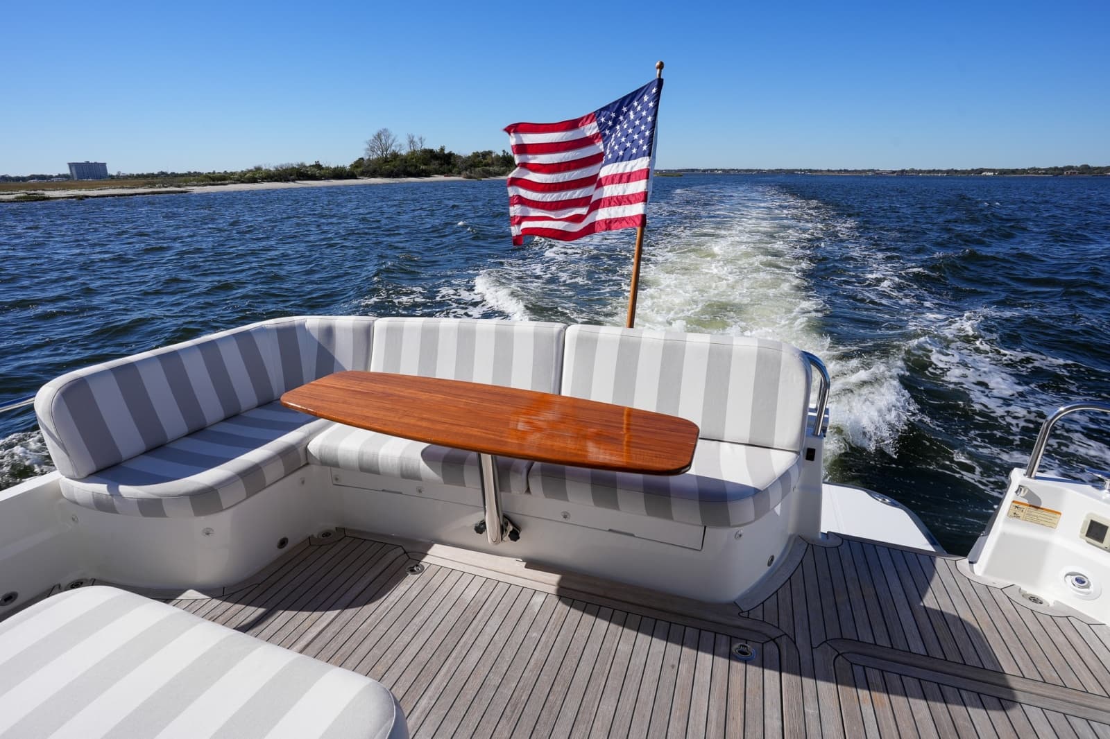 2022 Sabre 48 Salon Express - Photo 20