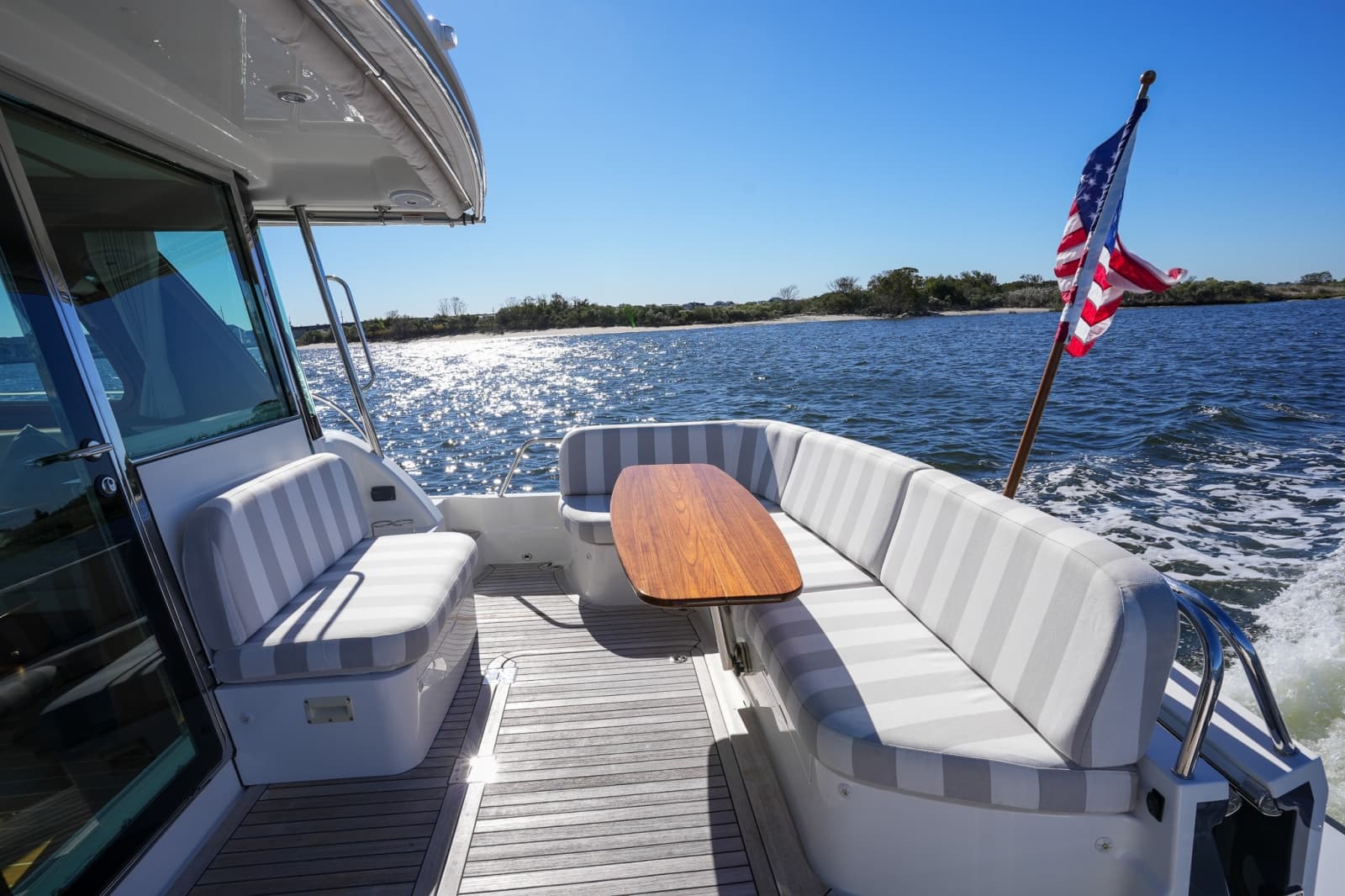 2022 Sabre 48 Salon Express - Photo 26