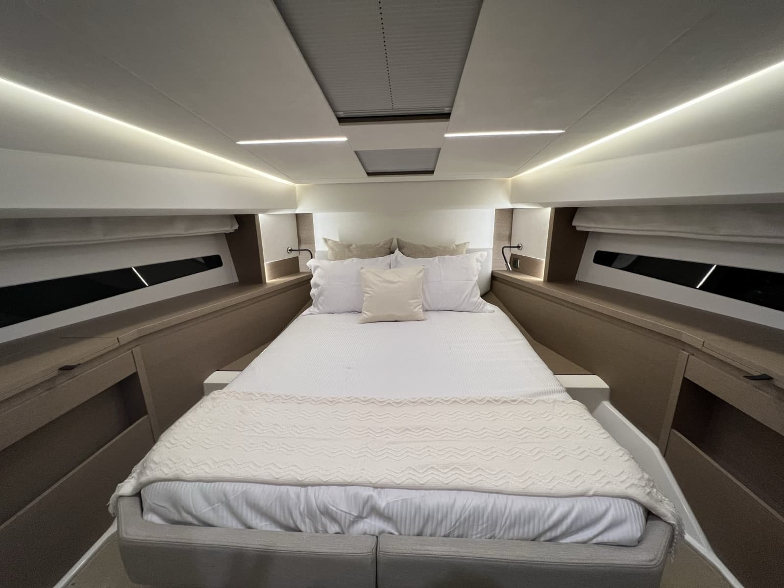 2022 Prestige 460 - Photo 17