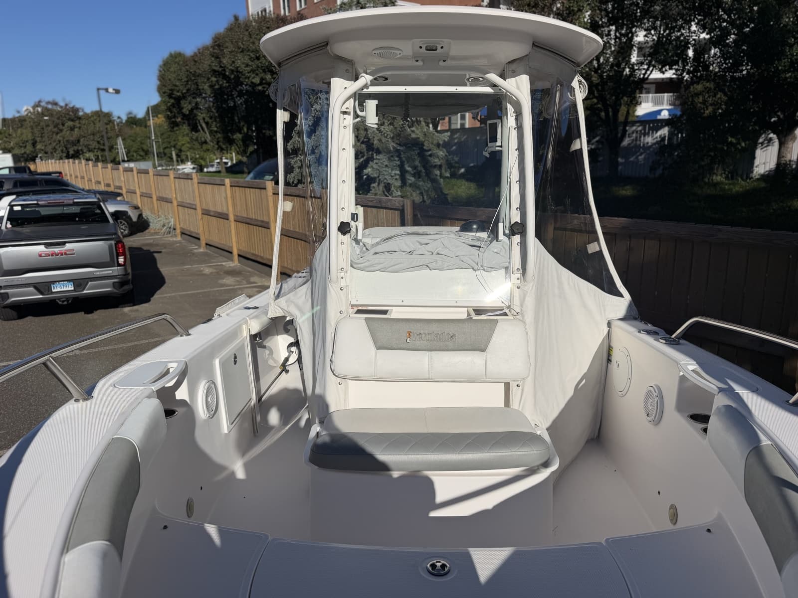 2014 Everglades 230 Center Console - Photo 17