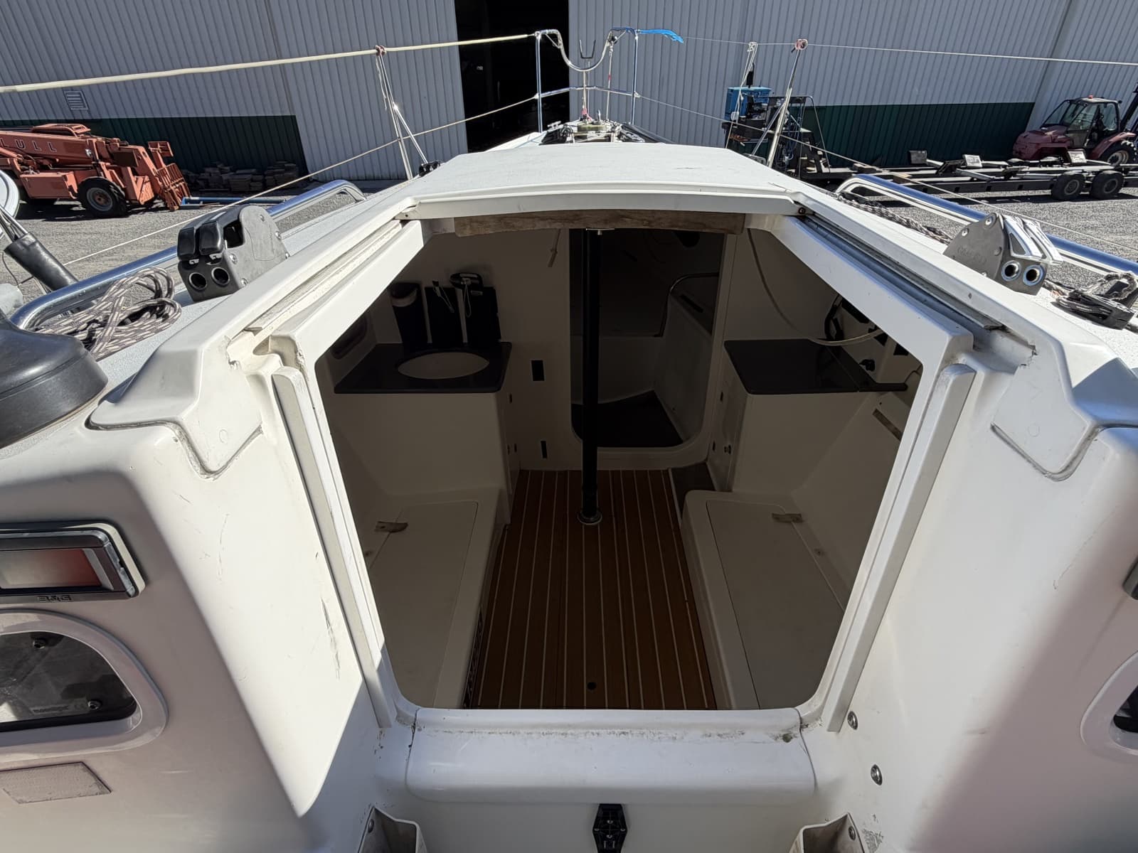 2014 J Boats J/88 - Photo 35