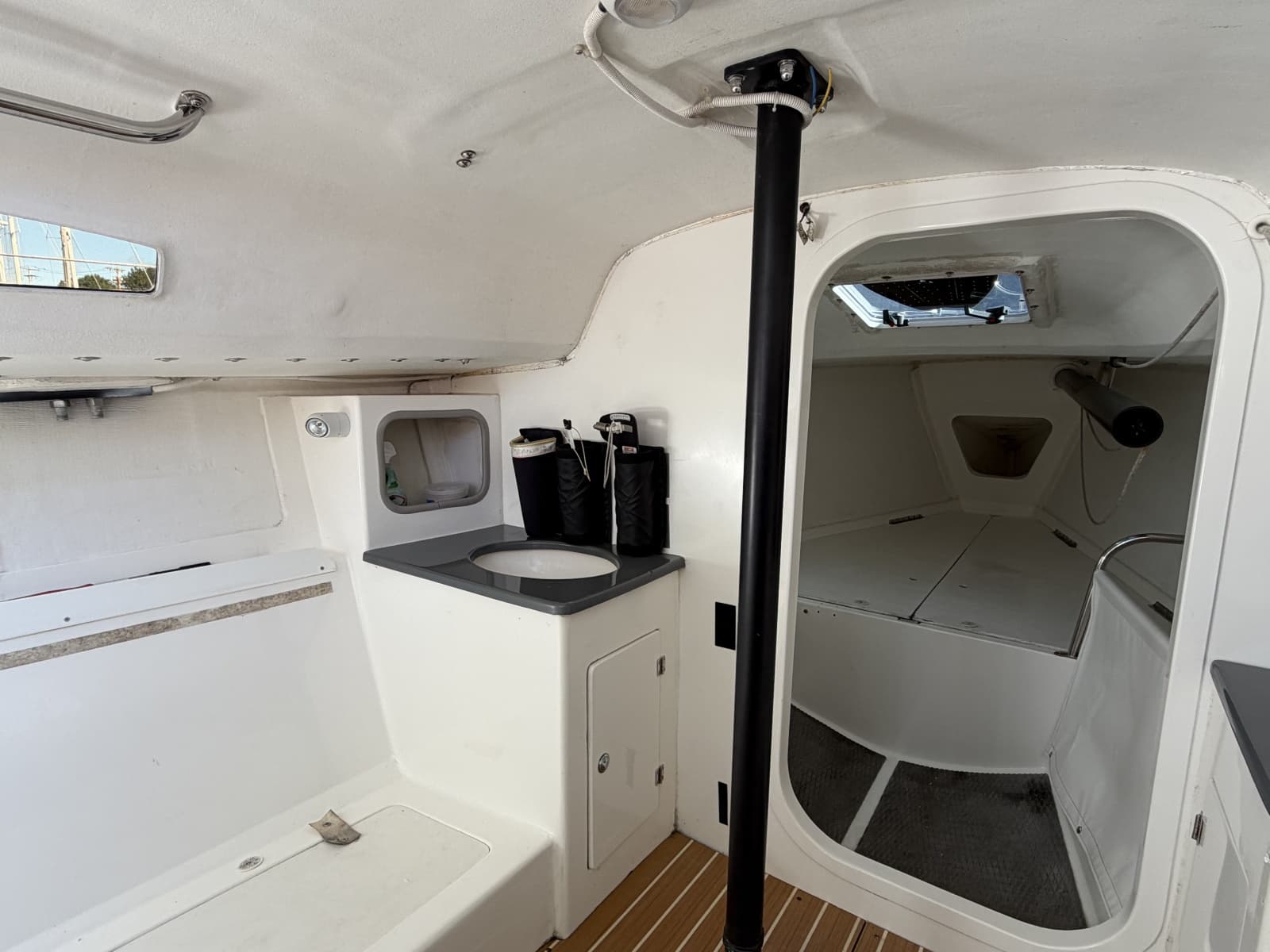 2014 J Boats J/88 - Photo 40