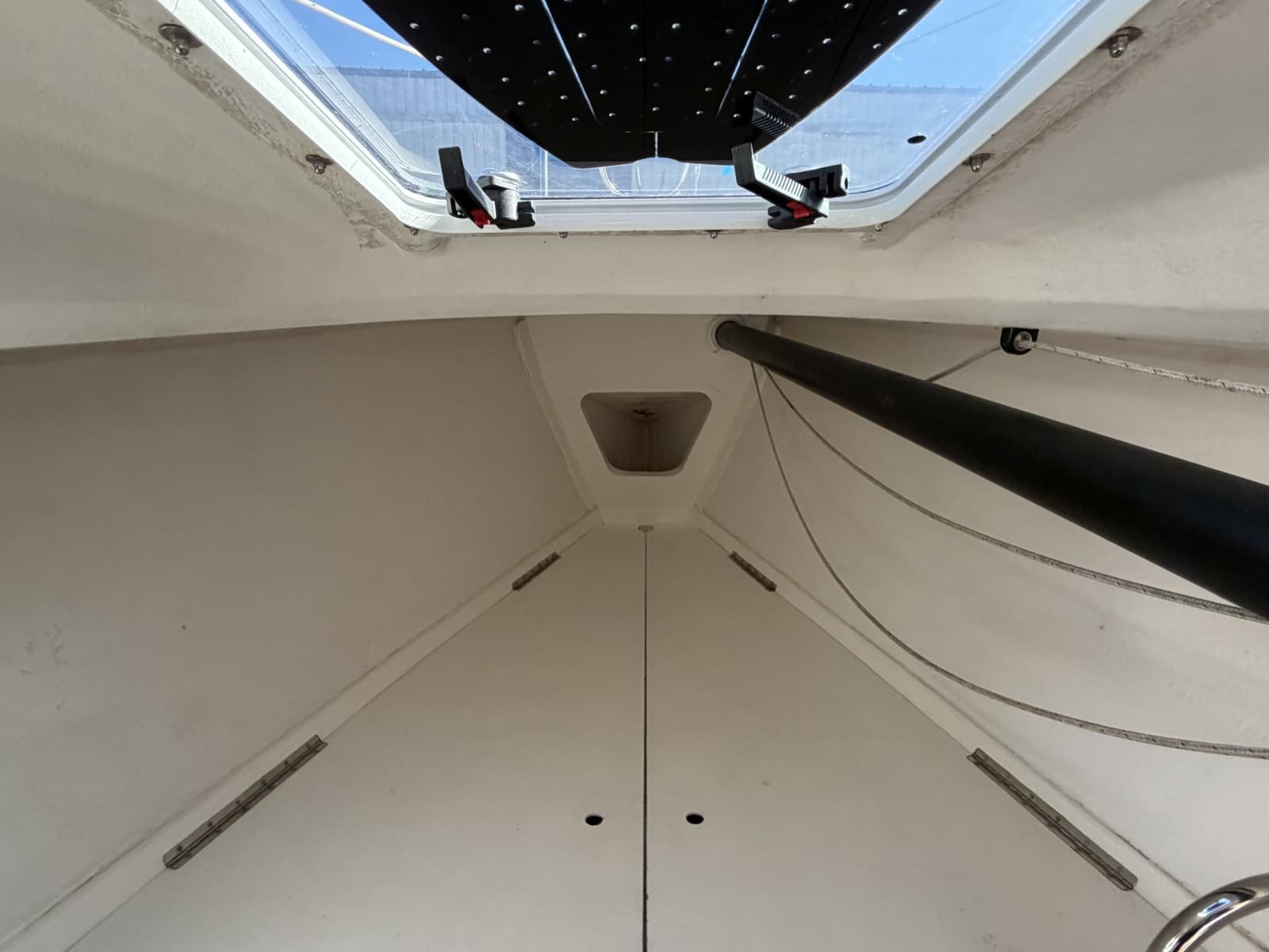 2014 J Boats J/88 - Photo 45