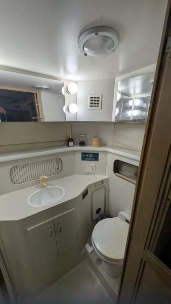 1994 Carver 370 AFT CABIN - Photo 40