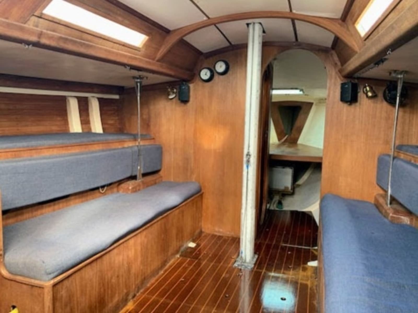 1986 Tripp 37 - Photo 7