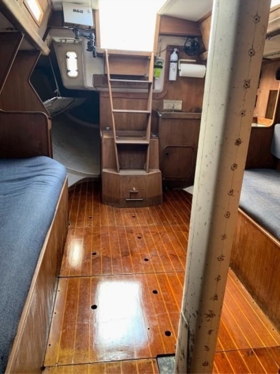 1986 Tripp 37 - Photo 8