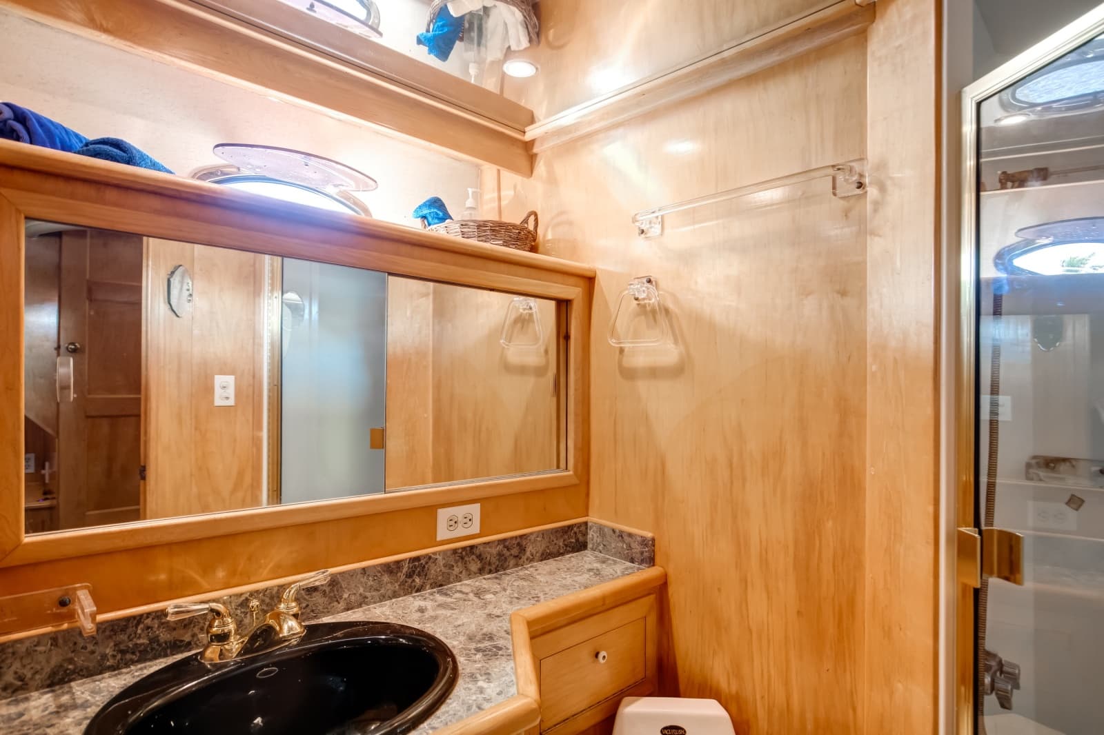 1999 Navigator 53 Classic - Photo 23