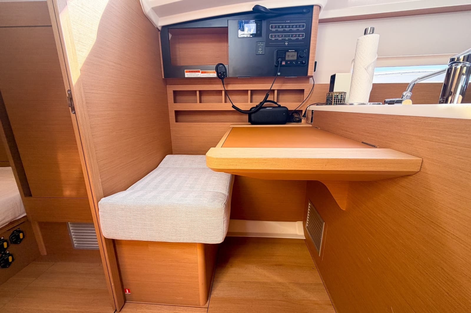 2024 Jeanneau Sun Odyssey 410 - Photo 4