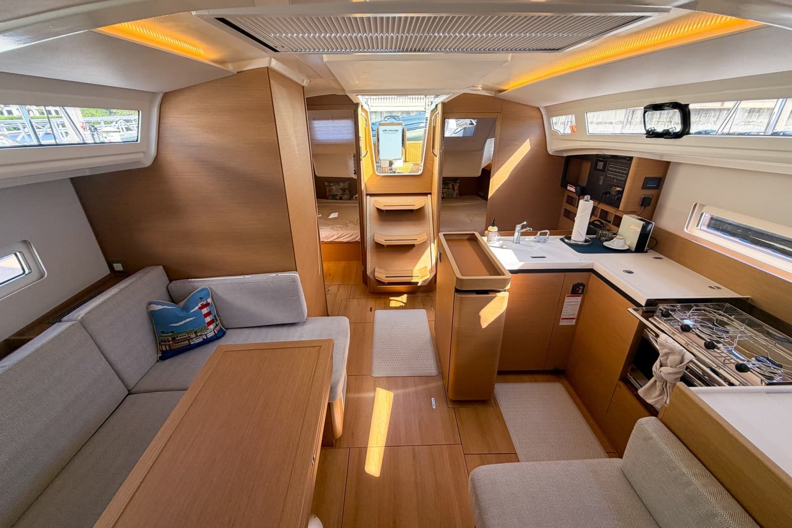 2024 Jeanneau Sun Odyssey 410 - Photo 31