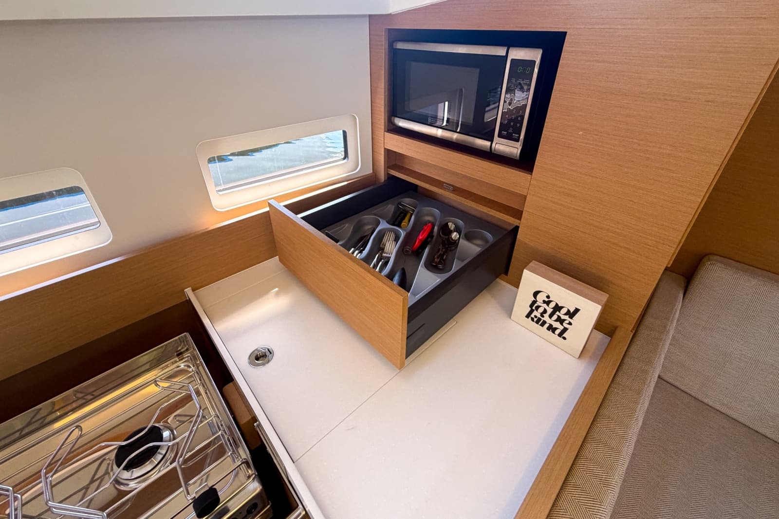2024 Jeanneau Sun Odyssey 410 - Photo 19