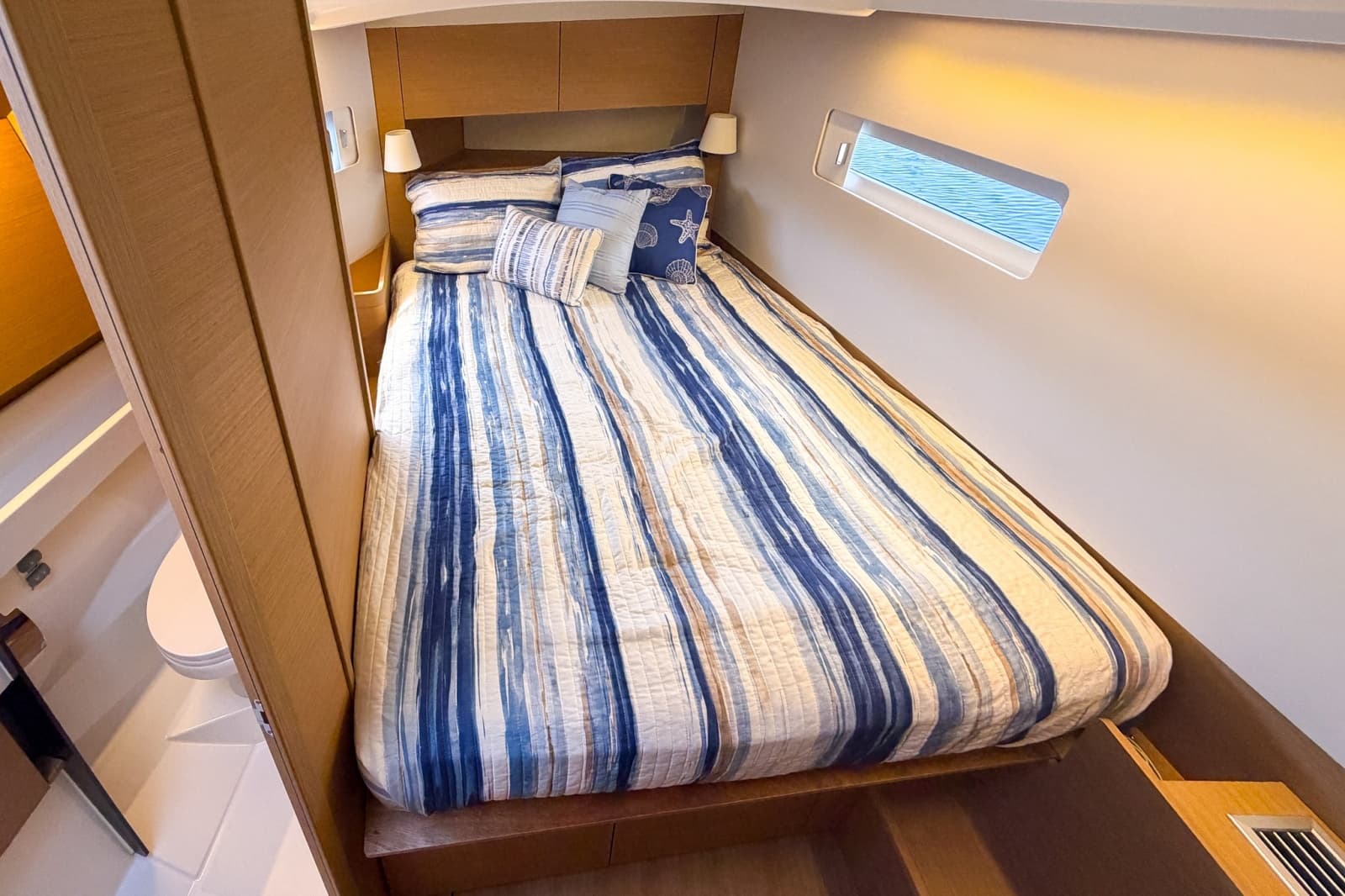 2024 Jeanneau Sun Odyssey 410 - Photo 26