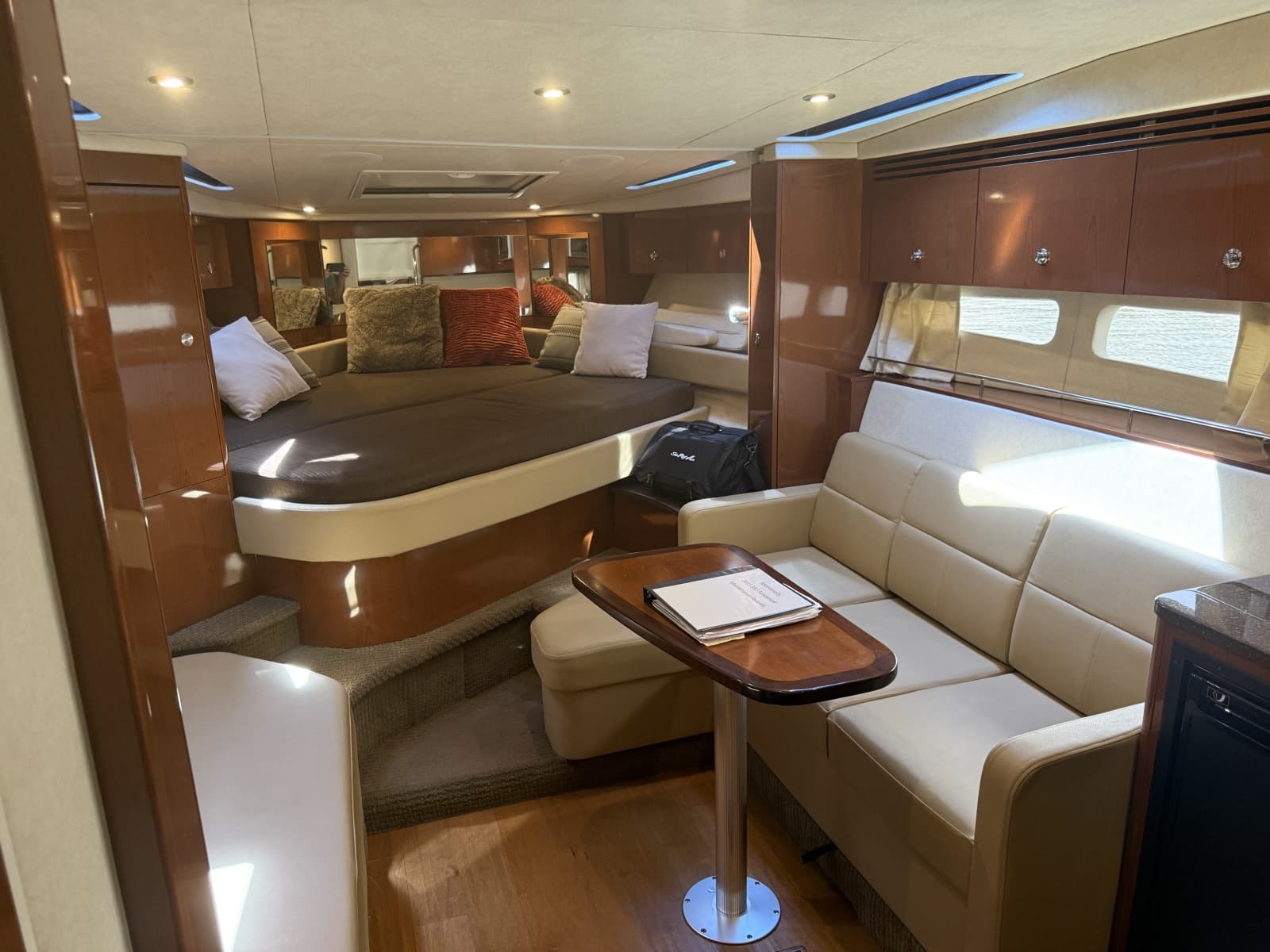 2013 Sea Ray Sundancer 350 - Photo 27