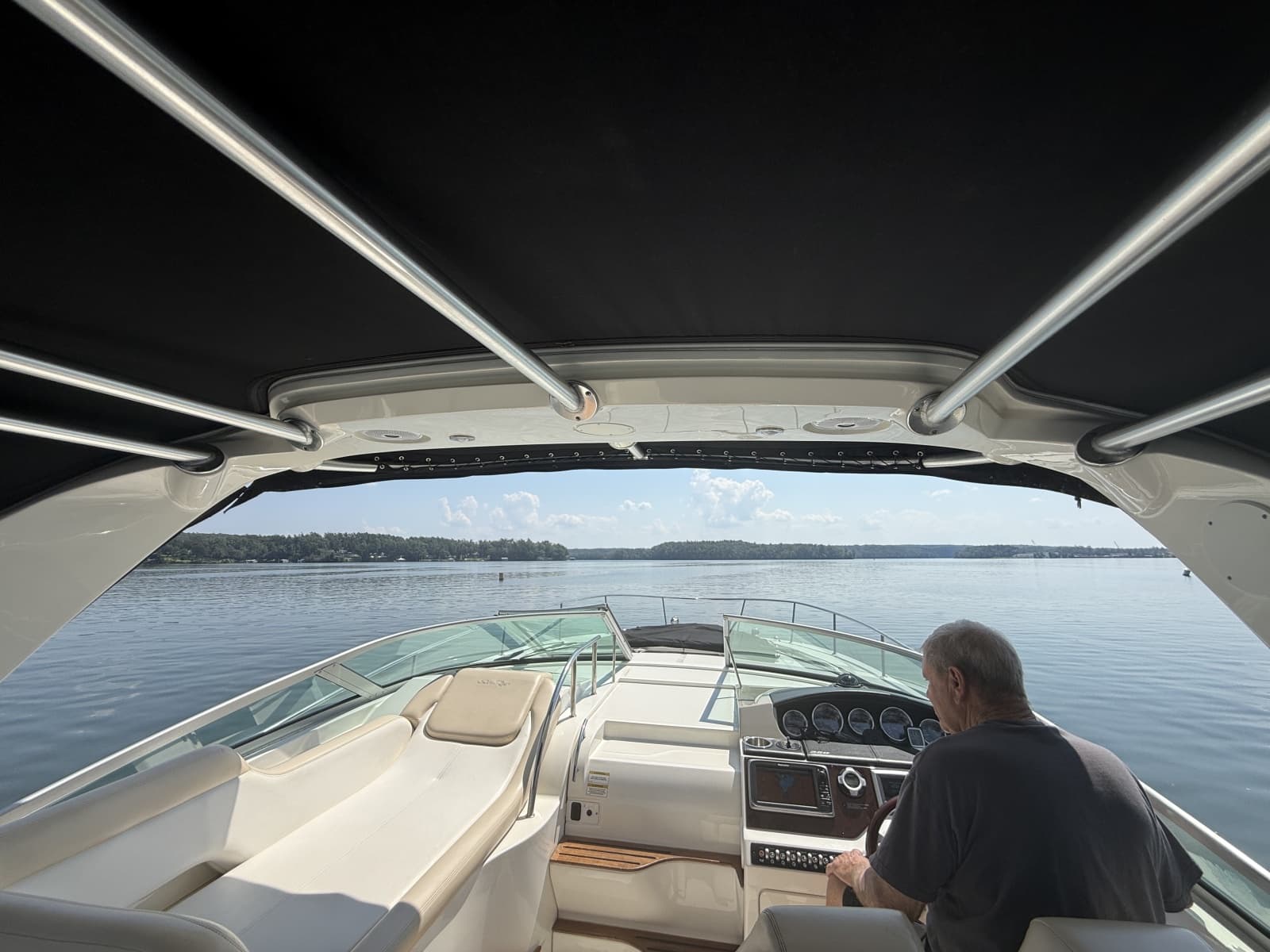 2013 Sea Ray Sundancer 350 - Photo 19