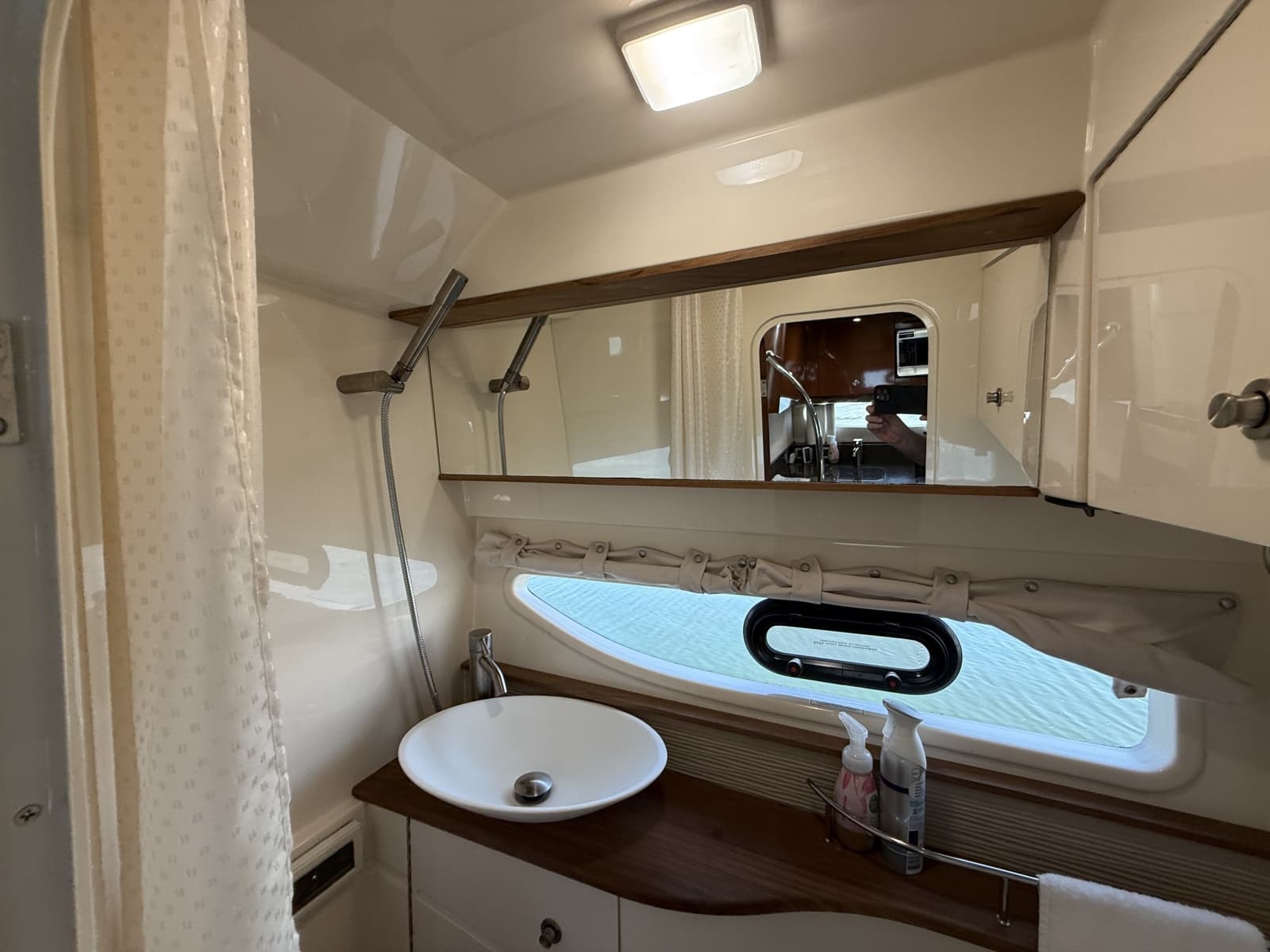 2013 Sea Ray Sundancer 350 - Photo 38