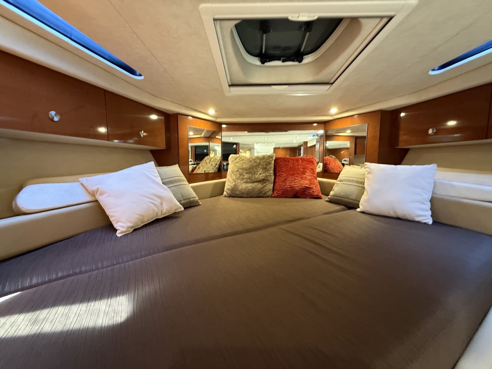 2013 Sea Ray Sundancer 350 - Photo 32