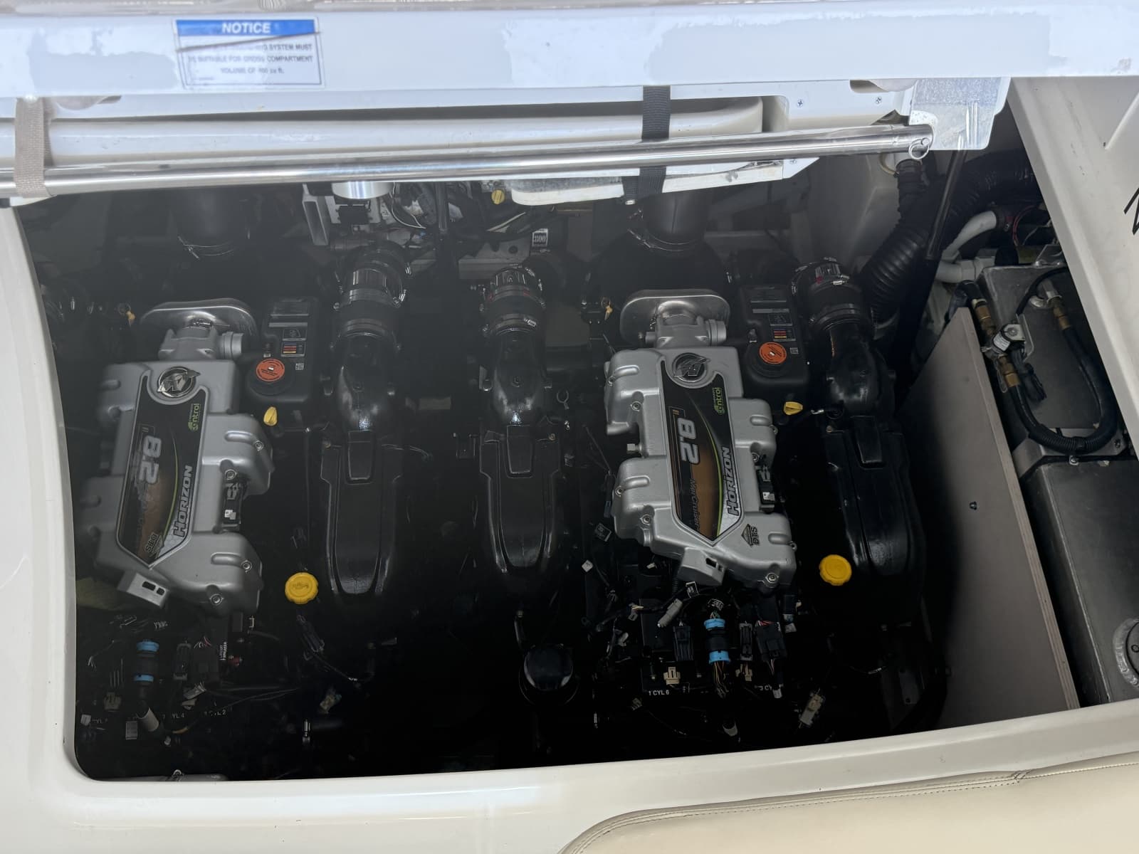 2013 Sea Ray Sundancer 350 - Photo 50
