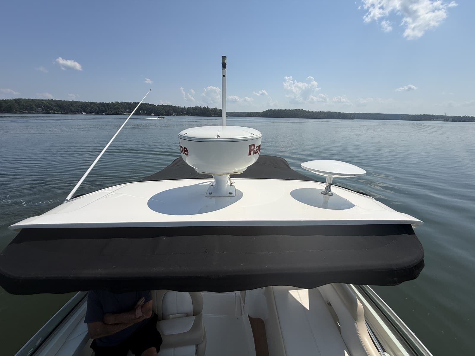 2013 Sea Ray Sundancer 350 - Photo 25