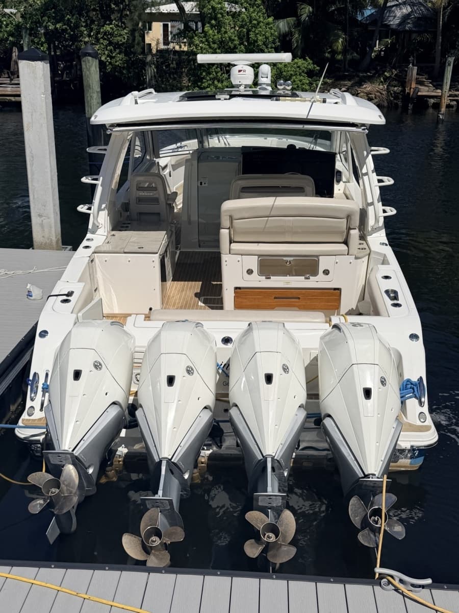 2020 Boston Whaler  - Photo 4