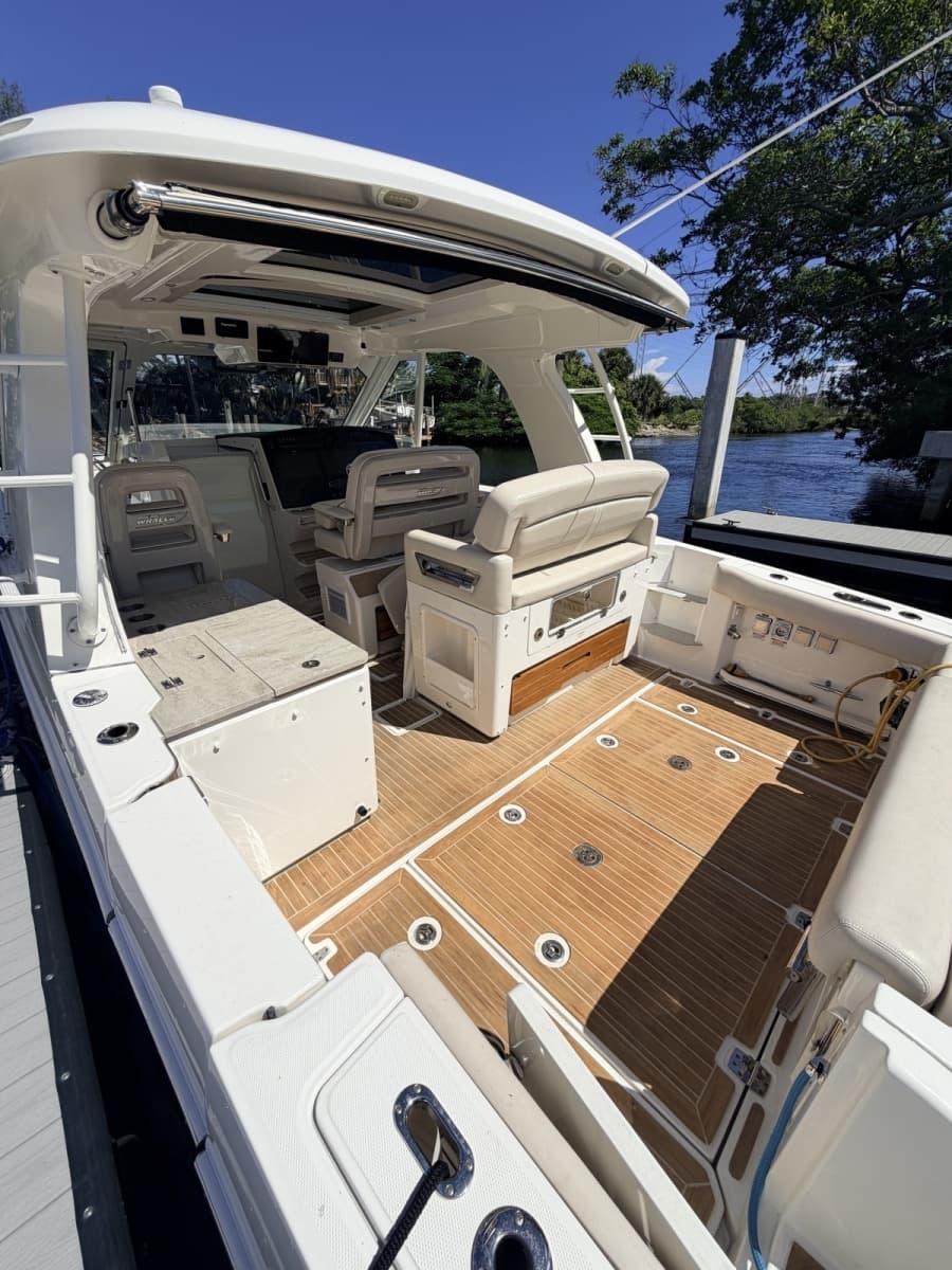 2020 Boston Whaler  - Photo 8