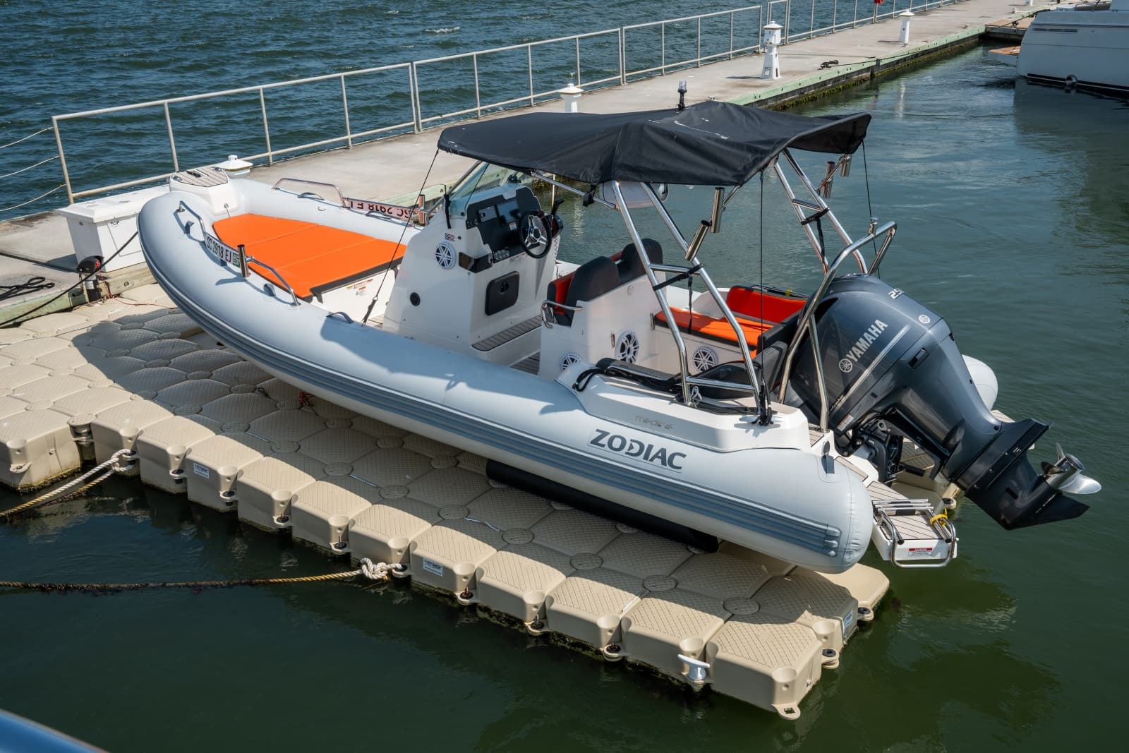 2026 Zodiac Medline 6.8 - Photo 1