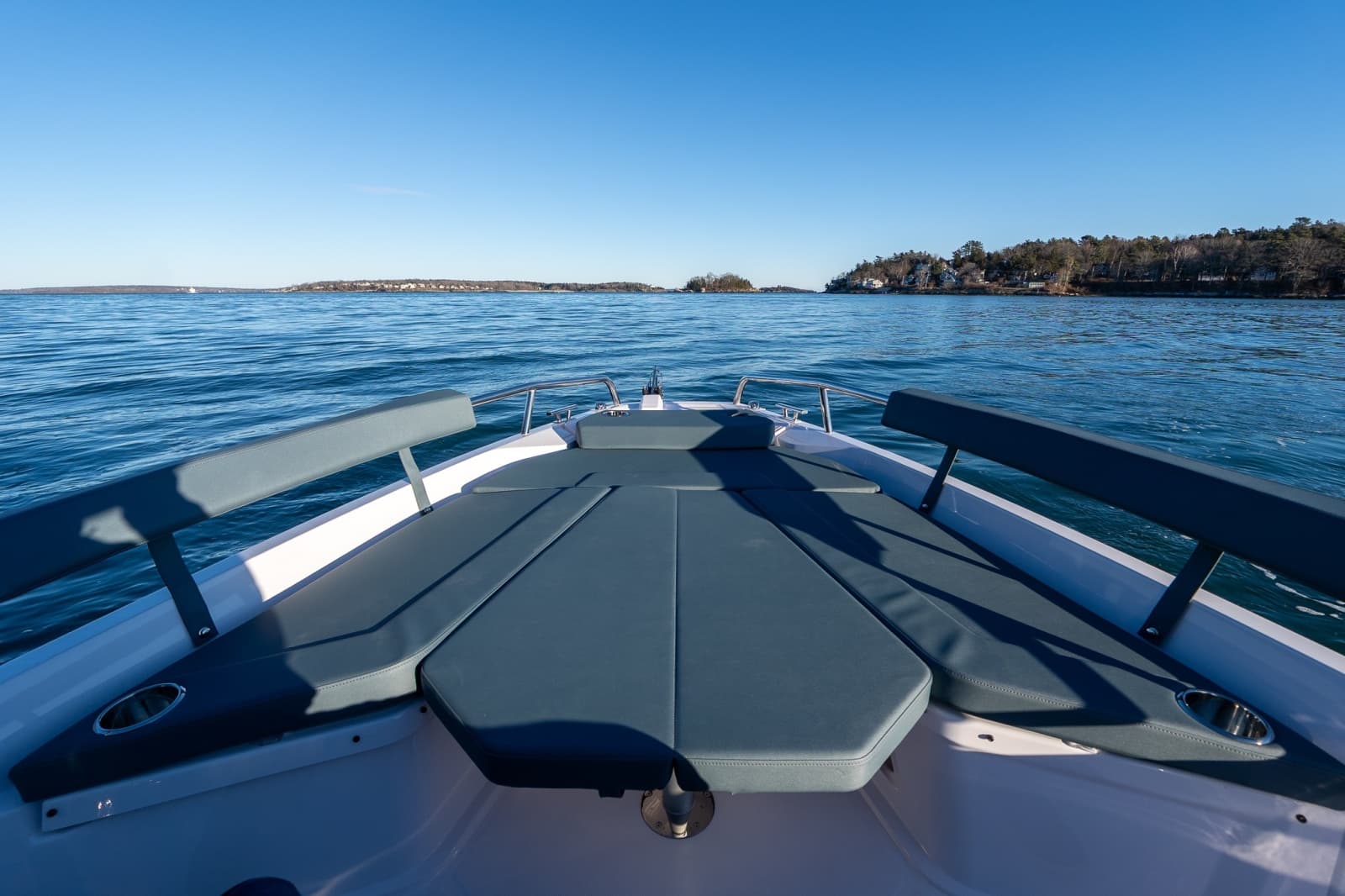 2026 Axopar Cross Cabin - Photo 9