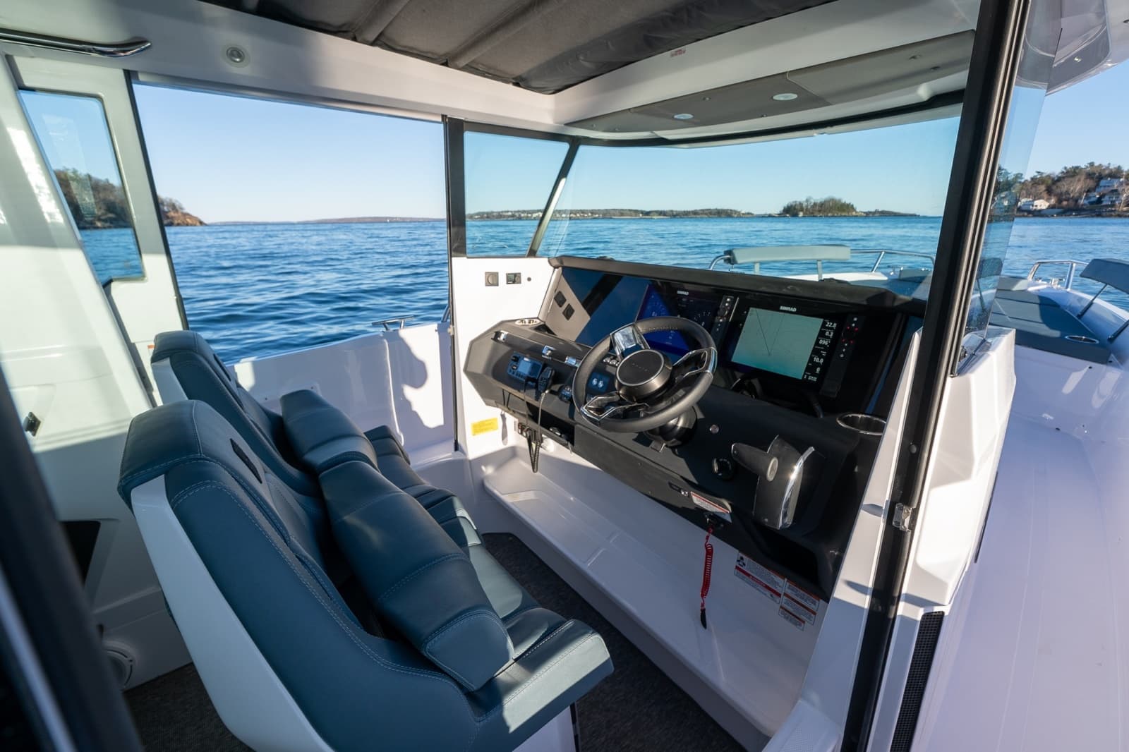 2026 Axopar Cross Cabin - Photo 17